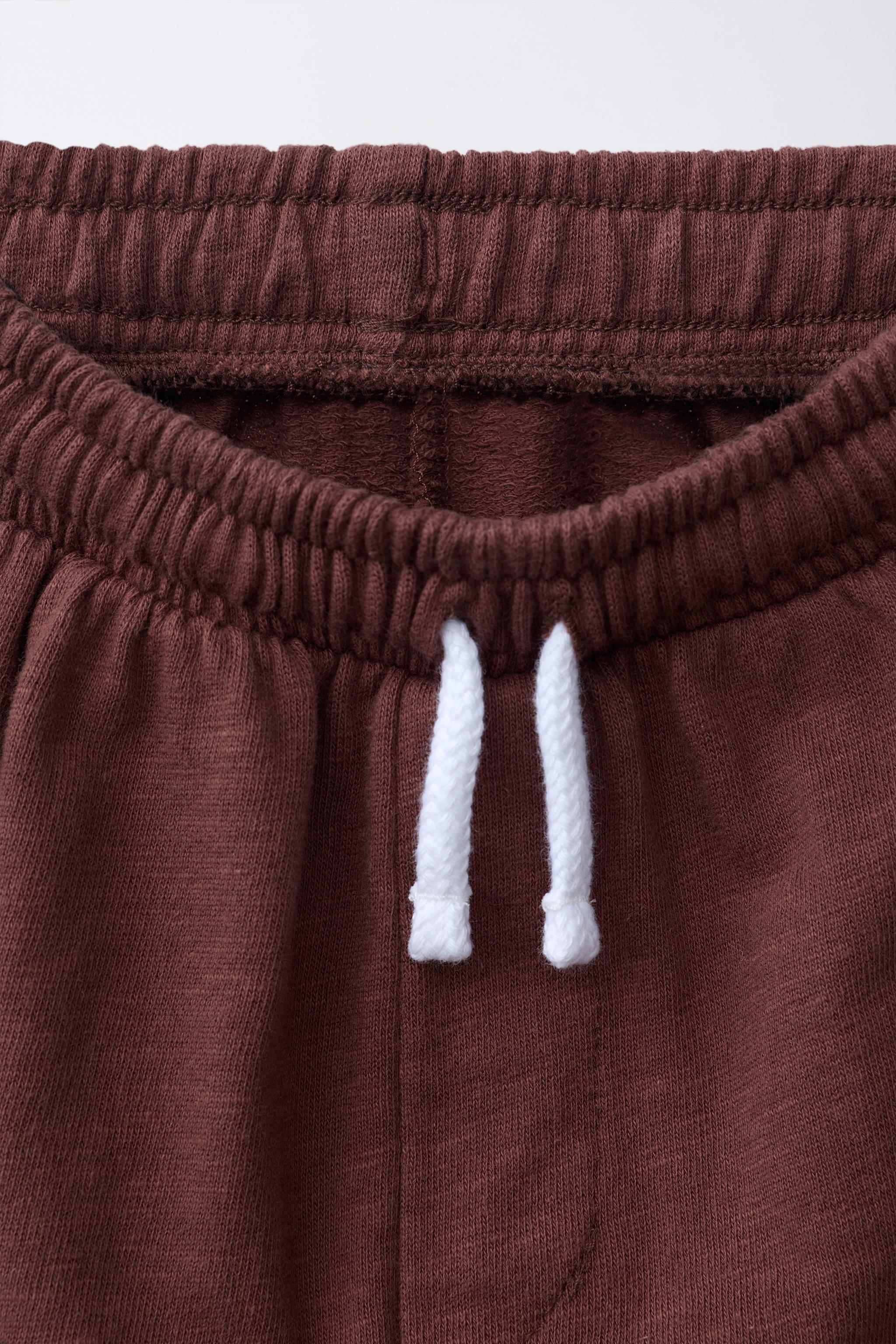 SEAMED PLUSH SHORTS